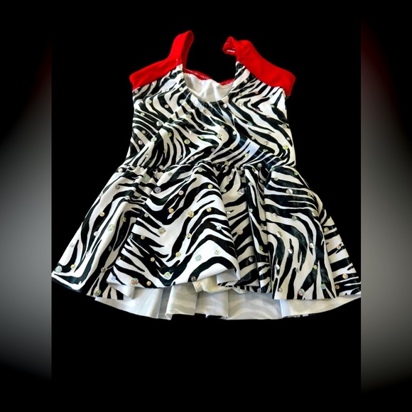 Figure Skating Performance Dress size 4T-5T - Picture 6 of 6